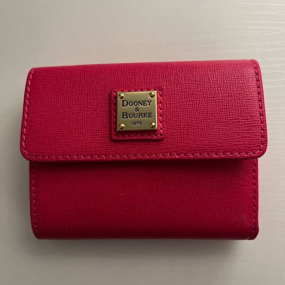 Dooney and Bourke wallet. Never used!